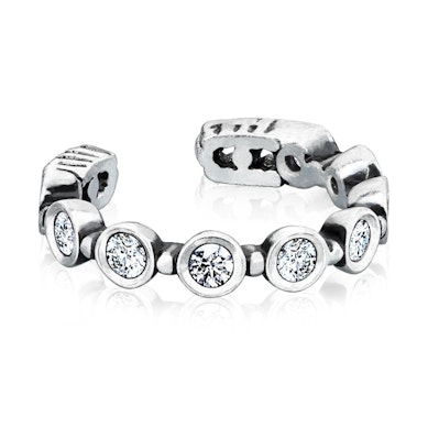 Ear cuff con brillantes incrustados