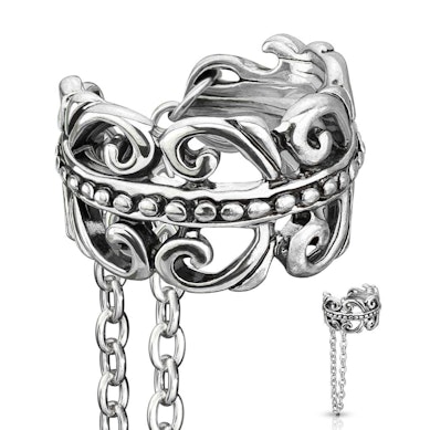 Ear cuff con corazón celta y cadena