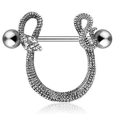 Piercing para el pezón con serpiente