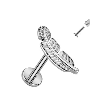Labret de titanio con una sofisticada hoja