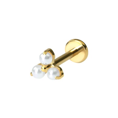 Delicado labret de titanio con trío de perlas