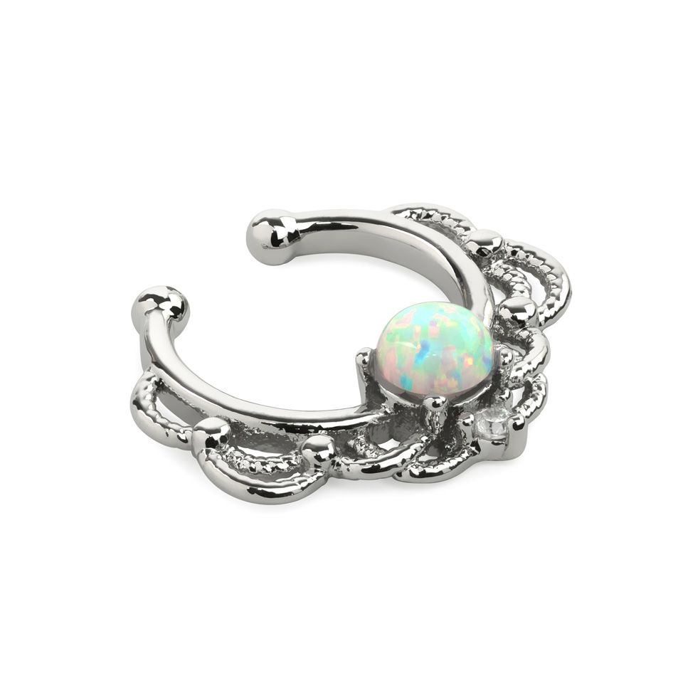 Fake piercing clip-on para el septum con ópalo y diseño de cadena