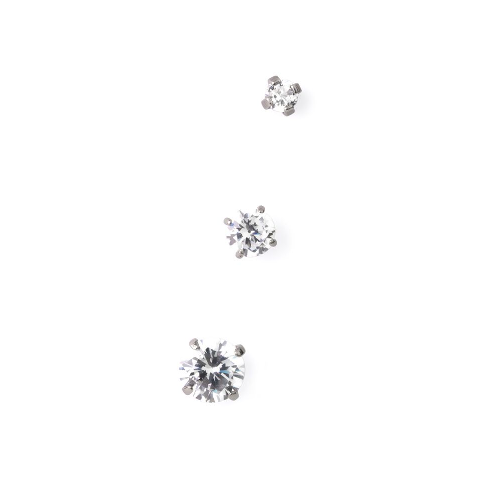 Labret push-in en titanio con brillante en engaste de garras