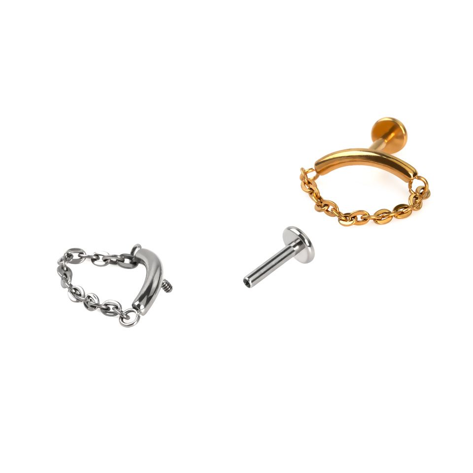 Labret de titanio con barra curvada y cadena