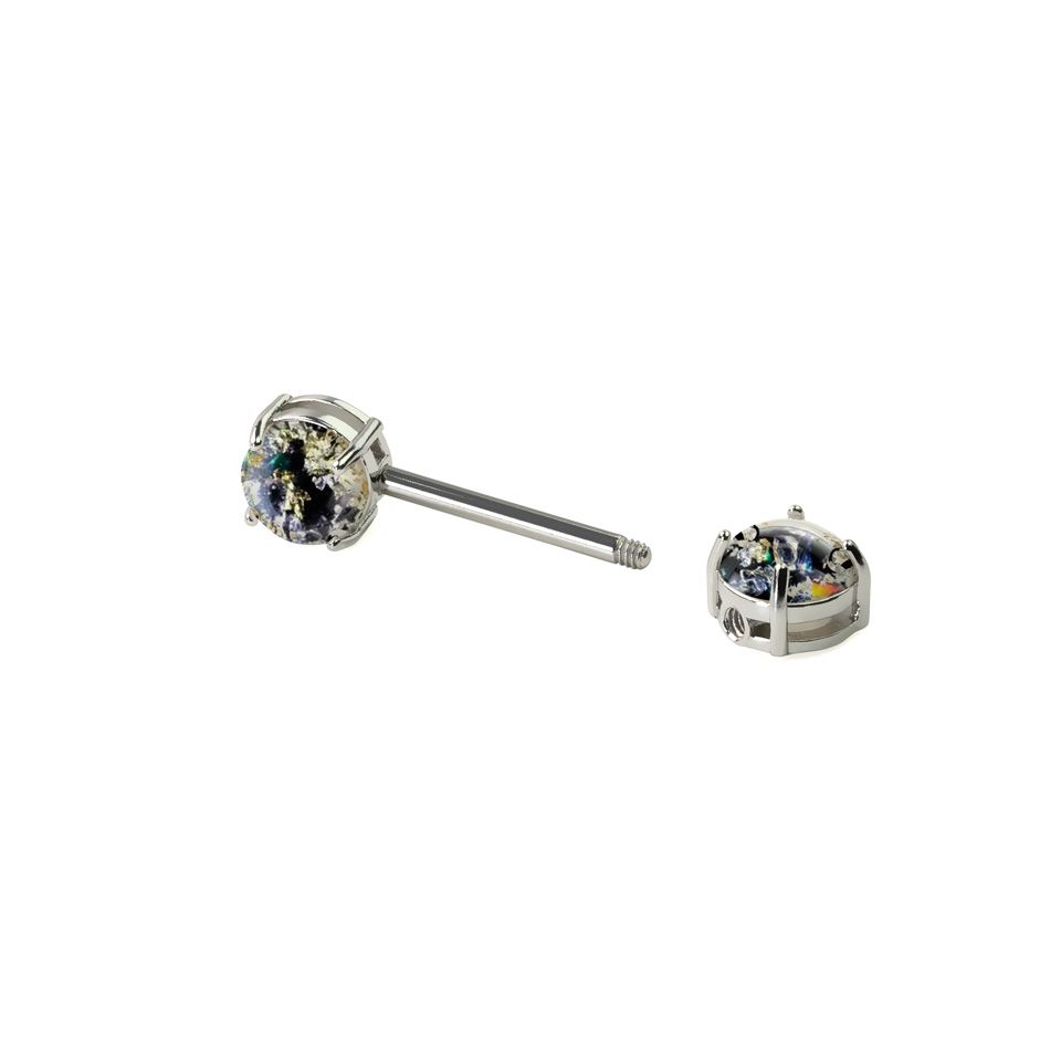 Piercing para el pezón con look de lava