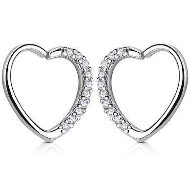 Aro para la oreja en forma de corazón con un lado recubierto de brillantes