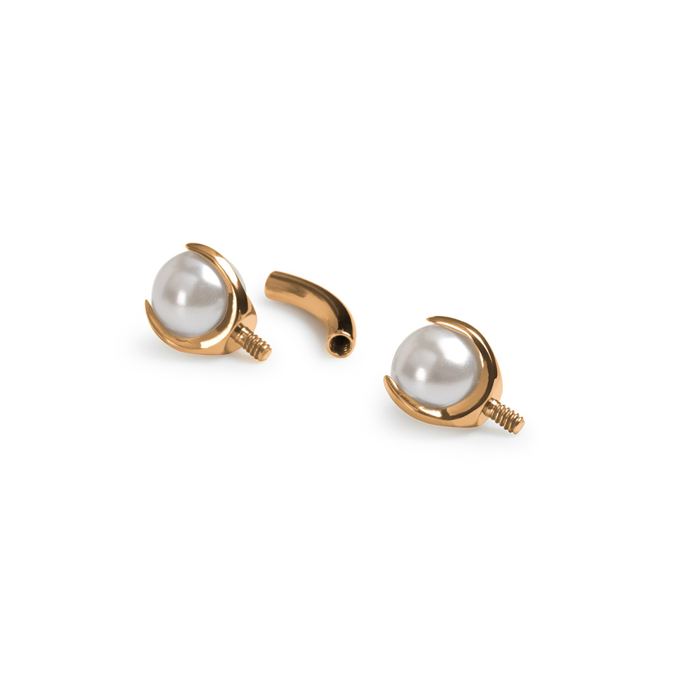 Banana de titanio con perlas