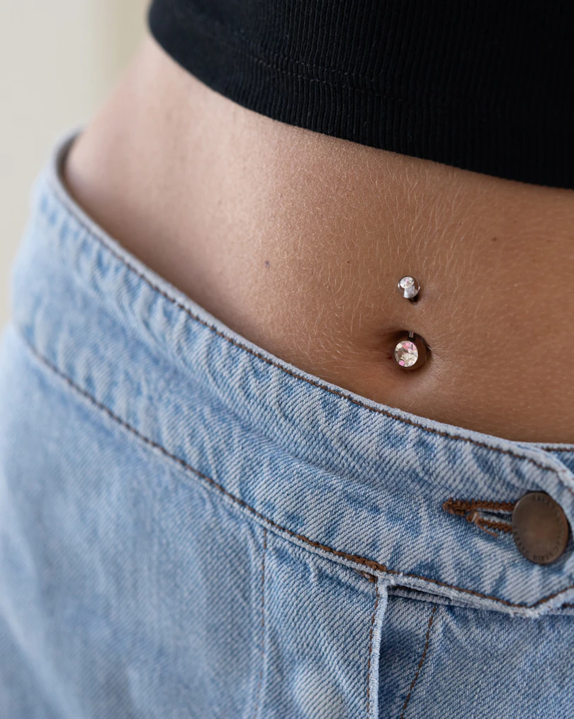 Piercing para el ombligo con bolas de acrílico y brillante