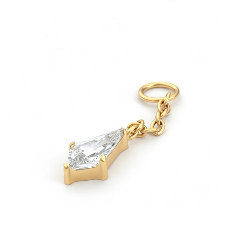 Colgante con piedra en forma de diamante