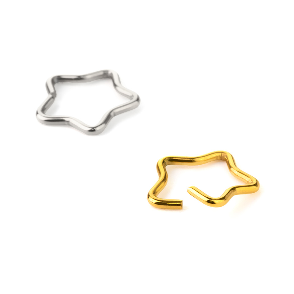 Estrella para el piercing en la oreja