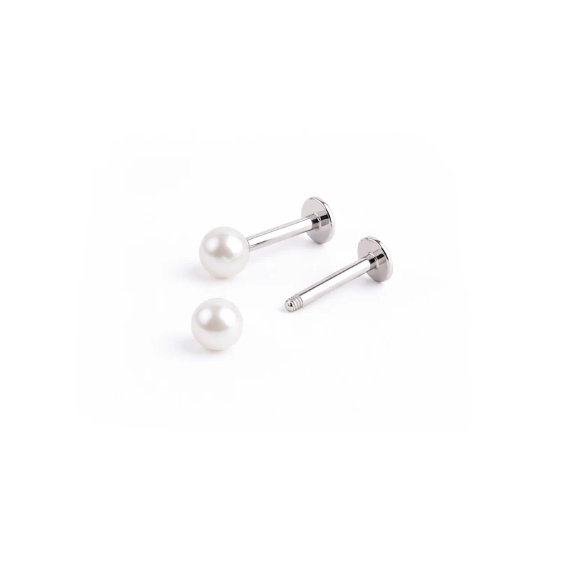 Labret con bola metálica