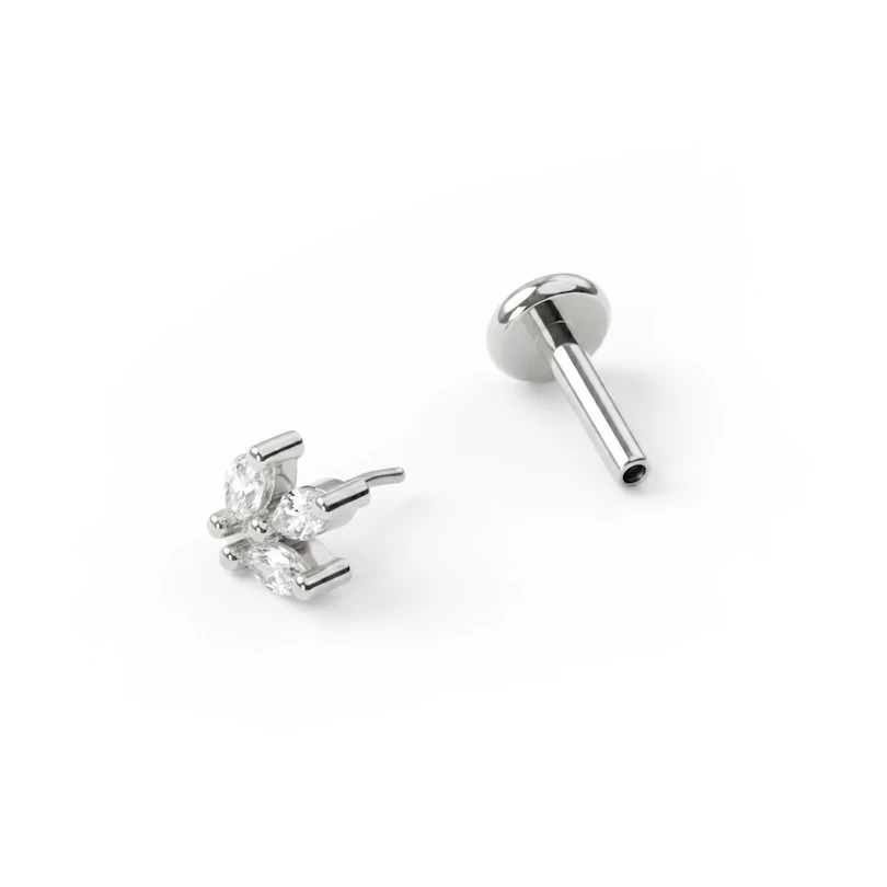 Labret push-in con brillantes en corte marquesa