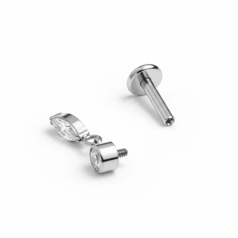 Labret de titanio con colgante de piedra marquise