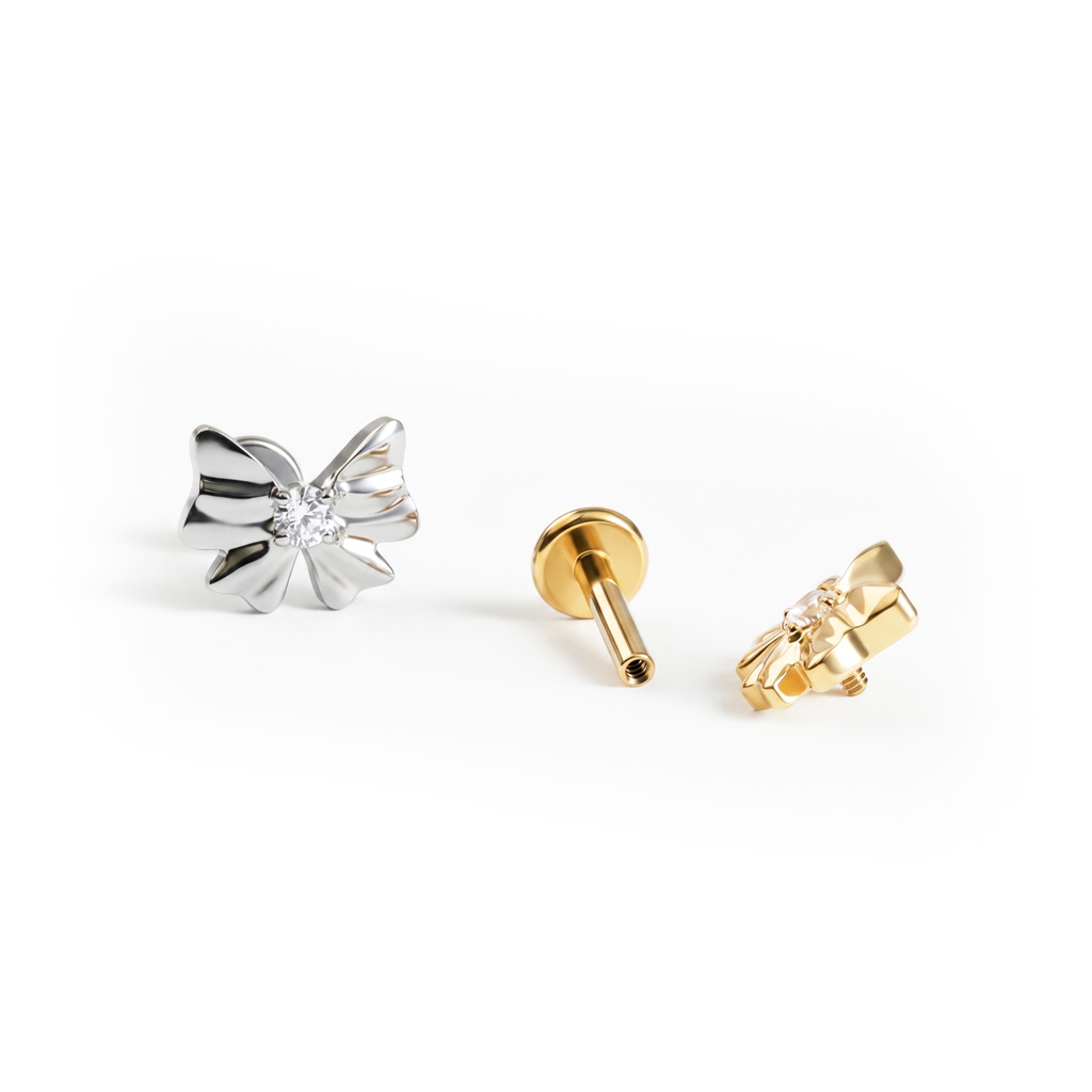 Labret de titanio con lazo y piedra central