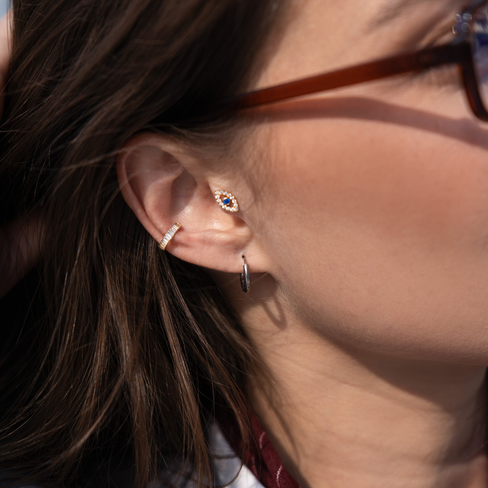 Labret de titanio con ojo turco