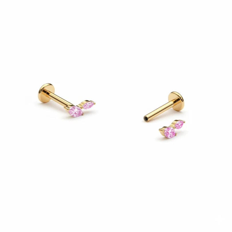 Labret de titanio con dos piedras corte marquesa