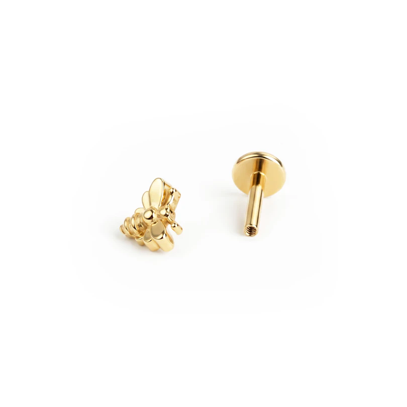 Labret abejita de titanio