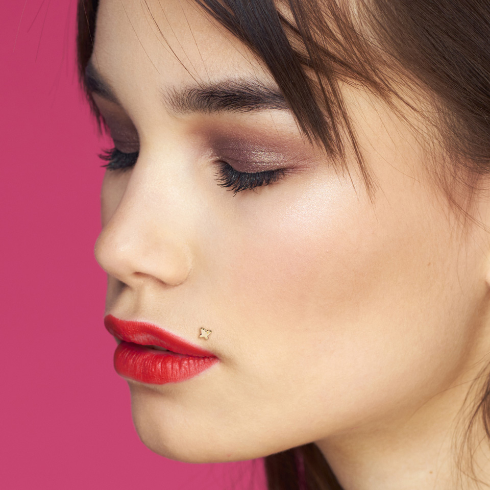 Labret con mariposa en oro de 14 quilates y barra de ptfe