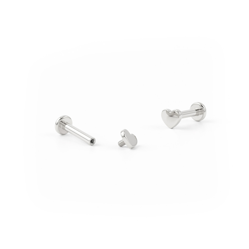 Labret de titanio con rosca interior en diferentes diseños