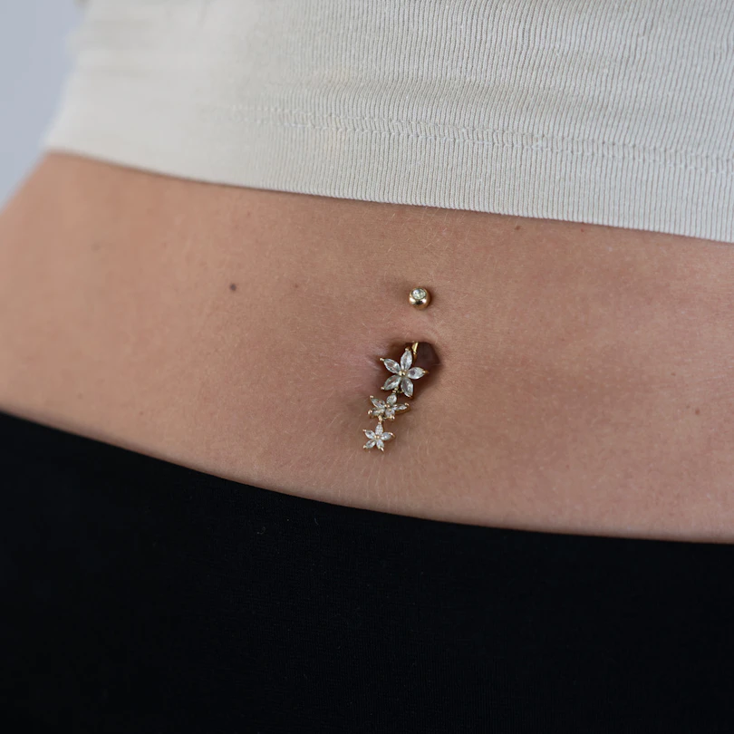 Piercing para el ombligo con flores corte marquise colgantes