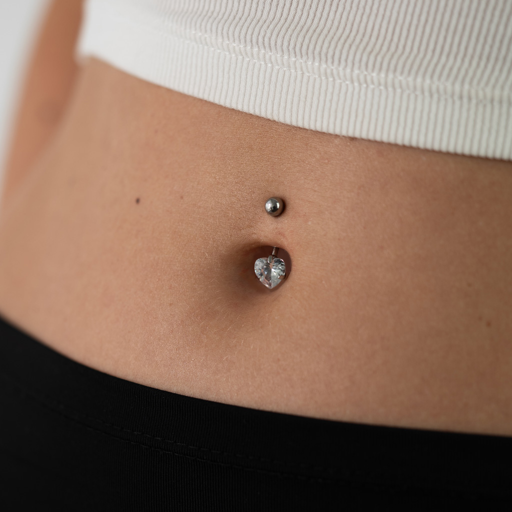 Piercing para el ombligo con brillante de corazón