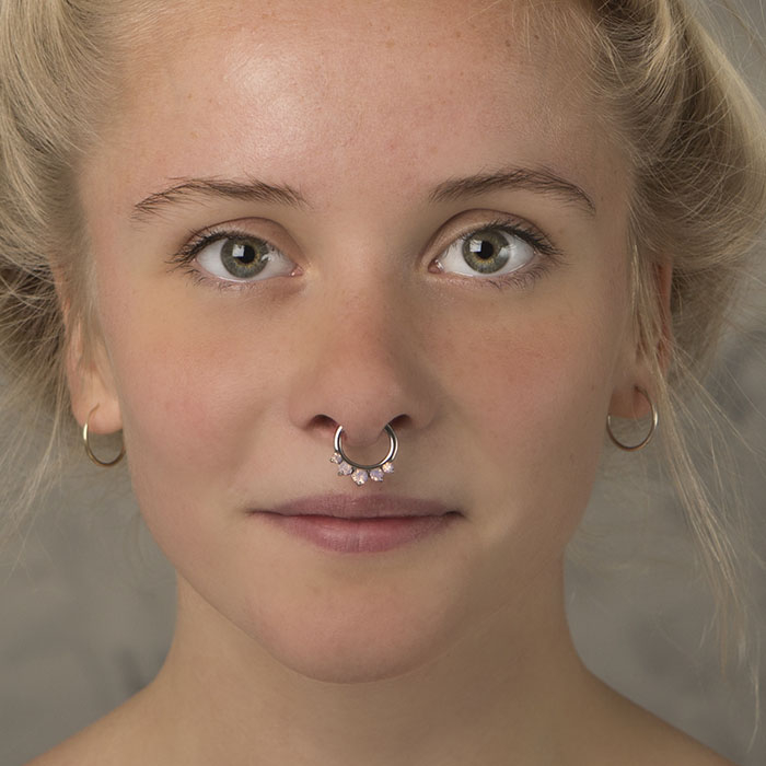 Piercing para el septum con opalitas grandes