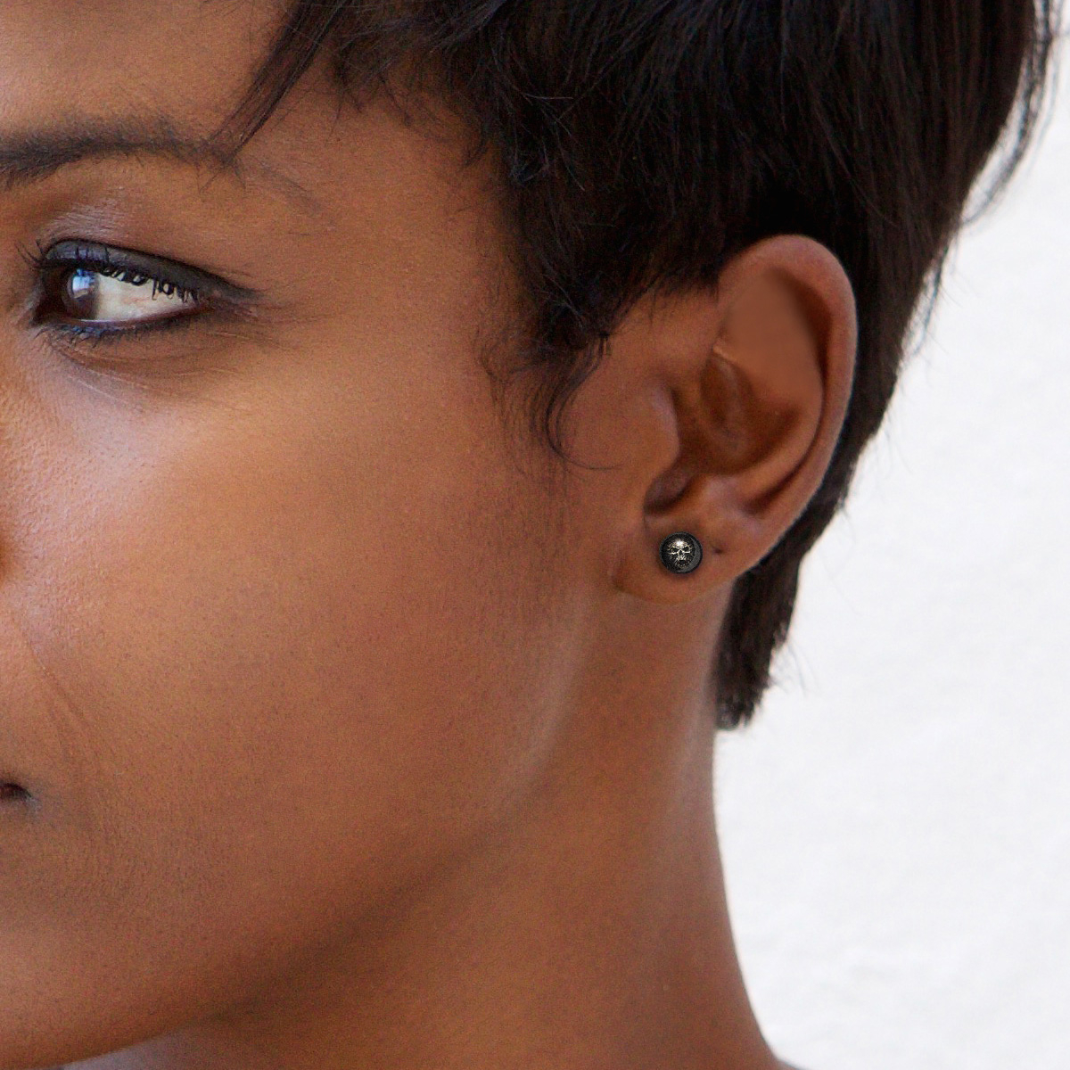 Plug de acrílico con calavera