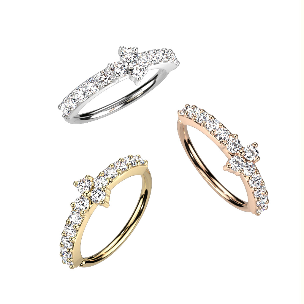 Aro sin fin con brillantes incrustados y triángulo central