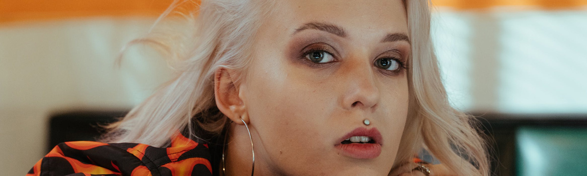 Aro En El Labio Aro En El Labio