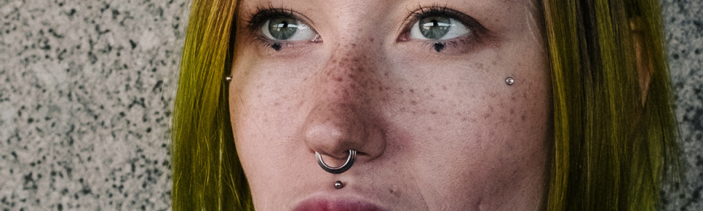 Todo Lo Que Necesitas Saber Sobre Los Piercings Superficiales