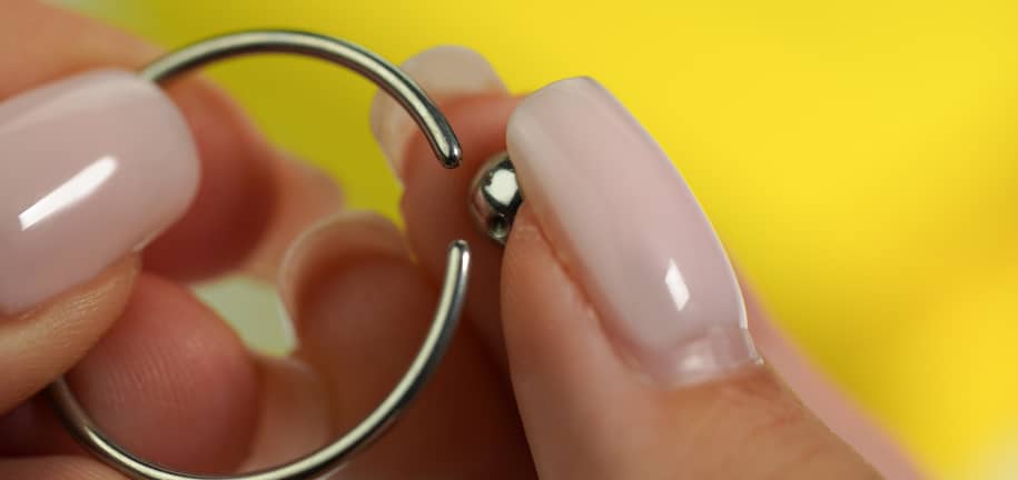 Abrir Y Cerrar Tus Aros Para Piercing de Forma Segura